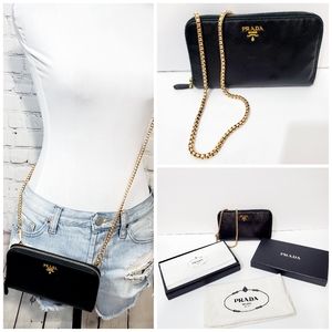 PRADA Auth saffiano black gold wallet on chain